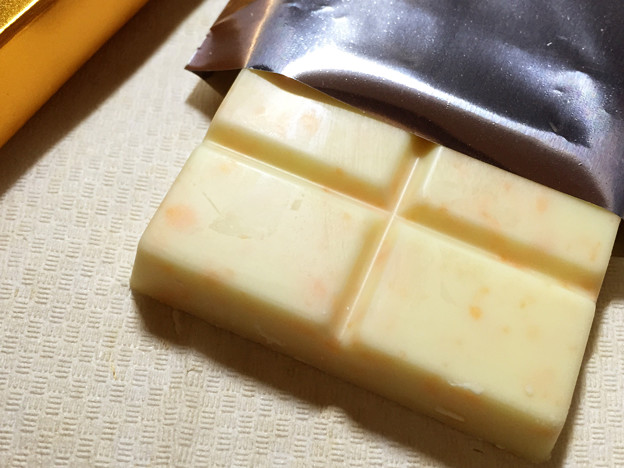 20150312-01【石屋製菓】キャンディチョコレート[オレンジ風味]02