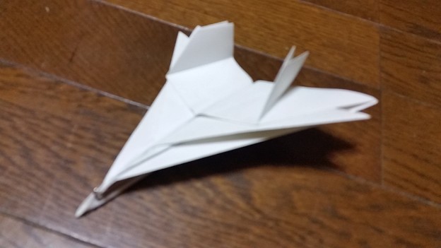 紙飛行機