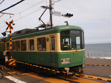江ノ電1000形腰越~七里ヶ浜02