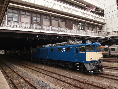 EF64 大宮駅02