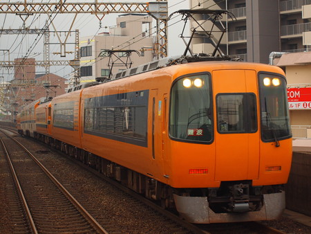 近鉄22000系阪伊乙特急 近鉄大阪線八尾駅