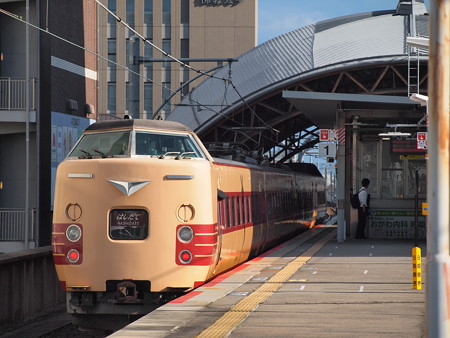 381系特急はしだて 山陰本線二条駅02