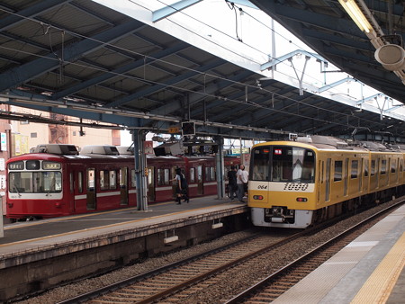 京急新1000形特急 京急本線平和島駅02