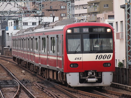 京急新1000形普通 京急本線平和島駅01