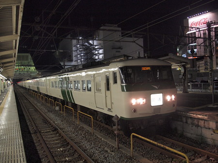 185系回送 東海道本線小田原駅03