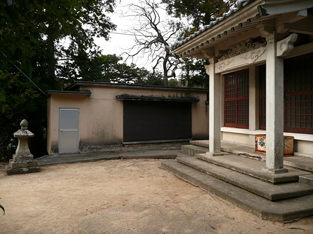 荒神社の社