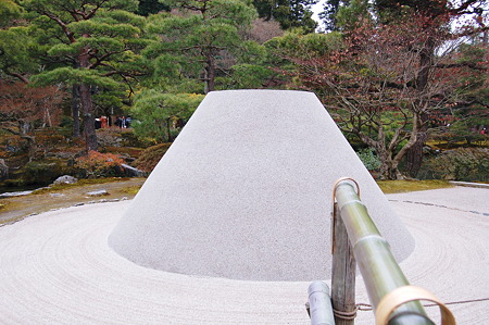 2012年01月08日_DSC_0221銀閣寺向月台