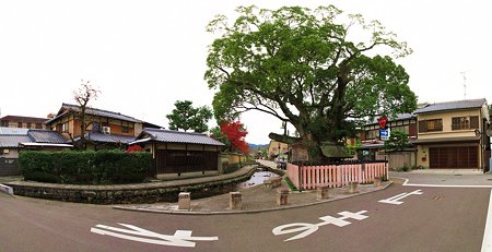 2011年12月6日 上賀茂神社　社家町藤木社前 パノラマ写真
