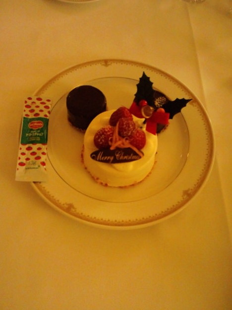 本日開始のミラコスタのルームサービスクリスマスケーキ ３５００円 写真共有サイト フォト蔵