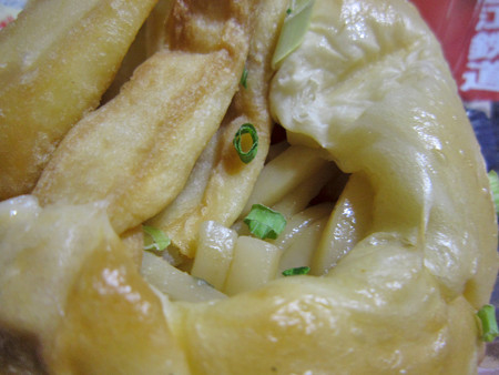 ポテうどんパン