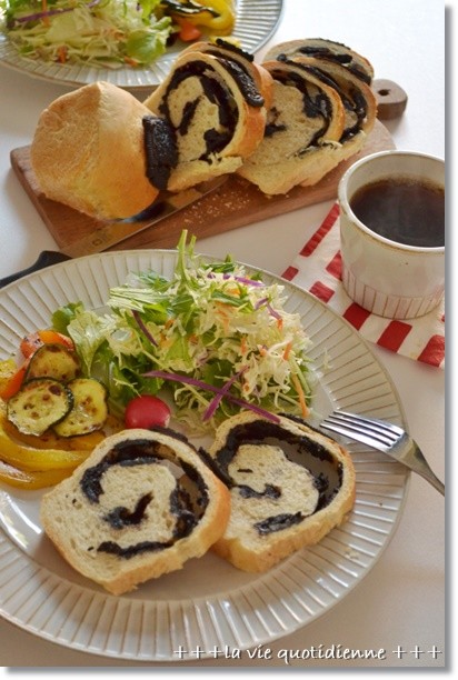 オレオまきまき食パン＠いちごシロップ酵母