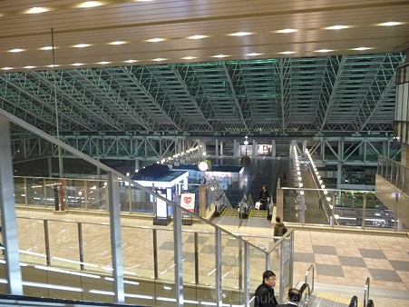 120305-大阪駅 (14)