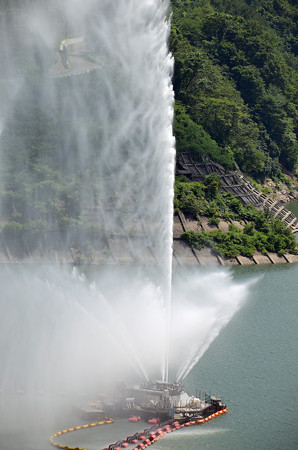 150726月山湖噴水01
