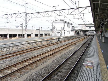 成田駅6