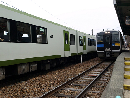 キハ110系とキハE200(野辺山駅)1