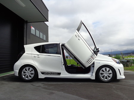 トヨタＡＱＵＡデモカー納車