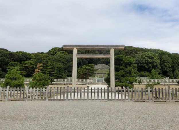 0927明治天皇JPG