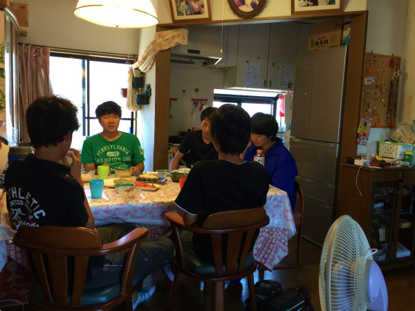 みんなでお昼ご飯
