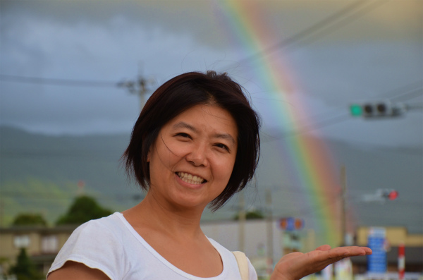 ここまで太く色濃く半円全て地面まで見える虹は初体験